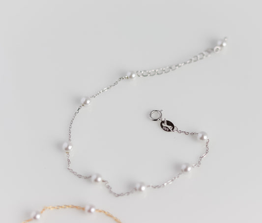 Circle Pearl Bracelet