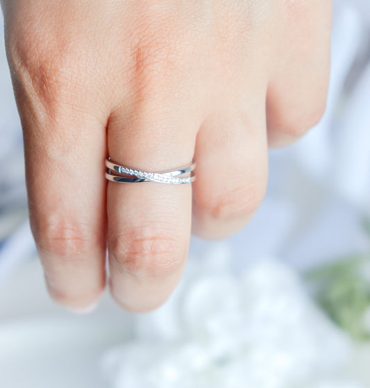 Criss Cross Ring I Studded Ring I Stackable Ring I Minimalist Ring I Gift for Girlfriend I Ring For Women I Christmas Gift I
