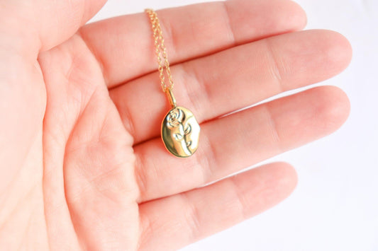 Irregular Oval Rose Necklace