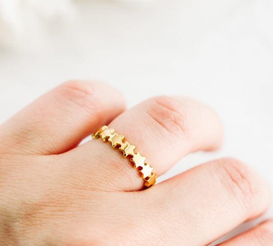 Linked Stars Ring