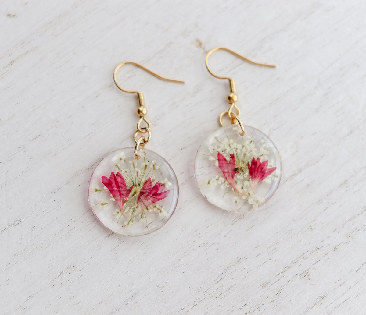 Round Resin Pressed Flower Dangle Earring
