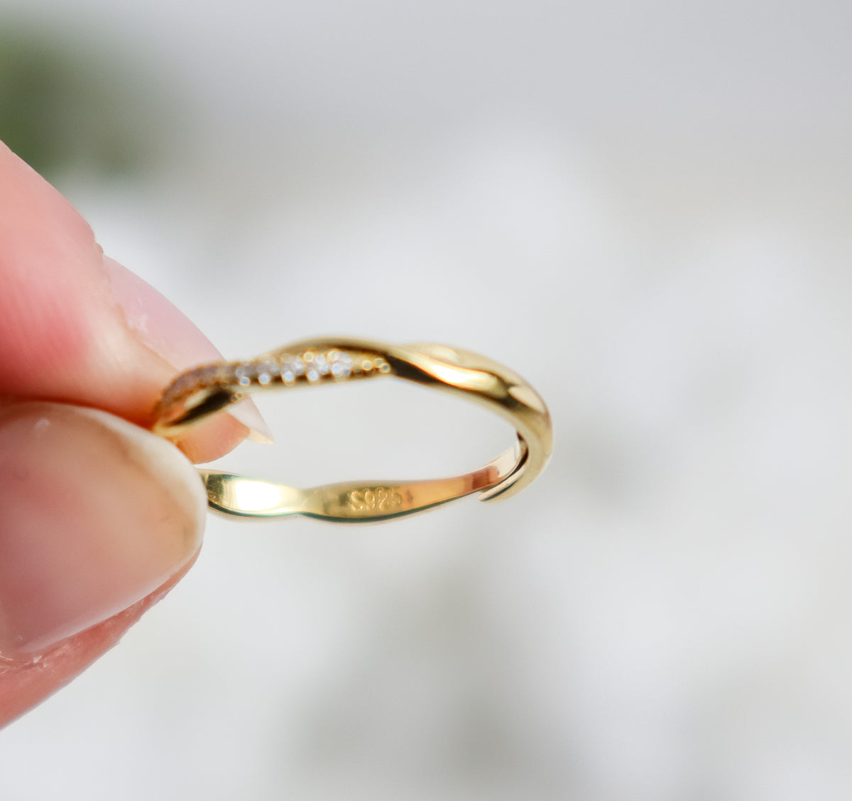 Studded Twist Resizable Ring