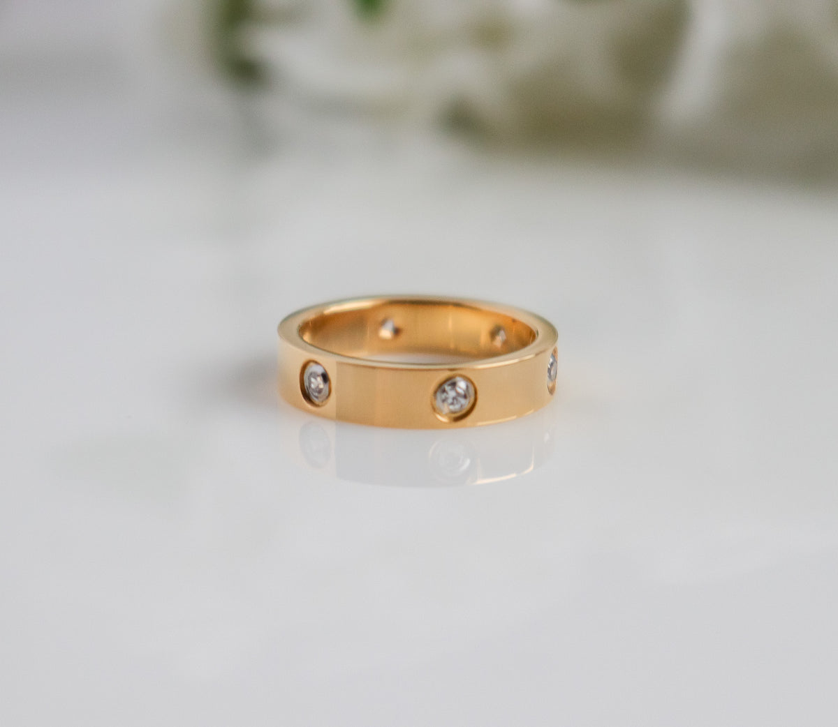 Bold Zircon Stud Band