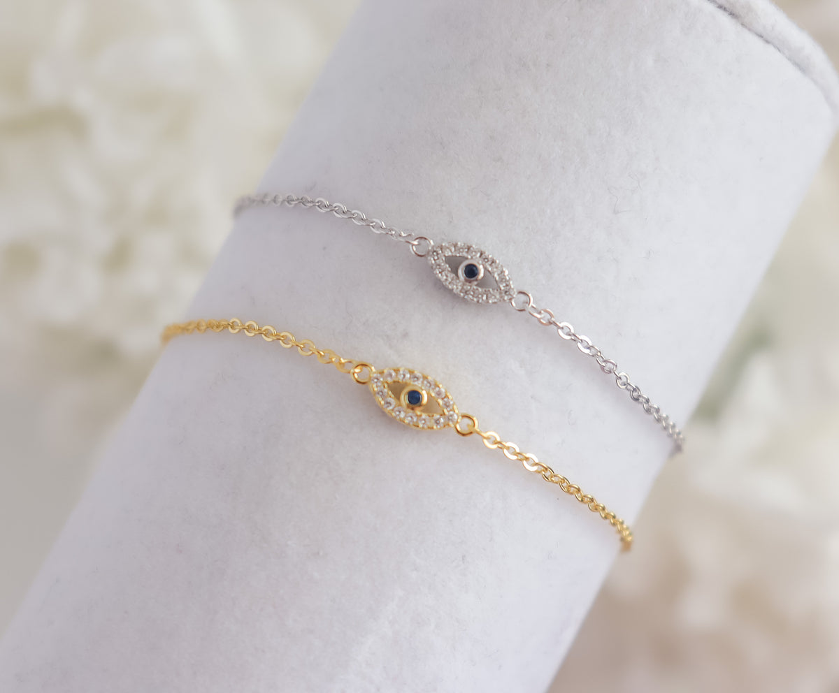 Studded Evil Eye Simple Chain Bracelet