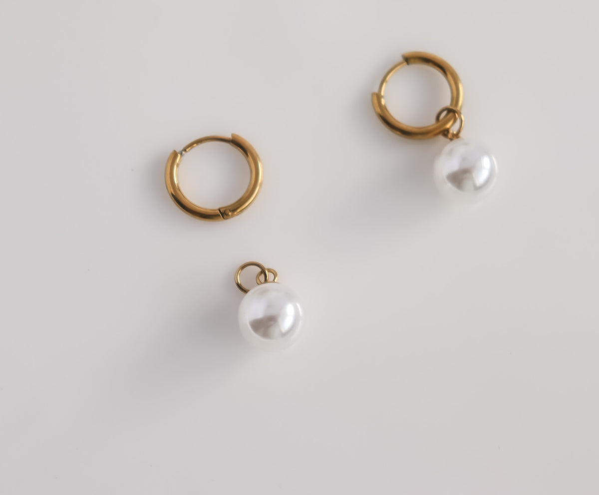 Drop Pearl Earrings