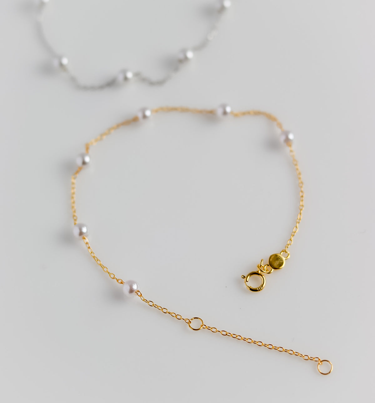 Circle Pearl Bracelet