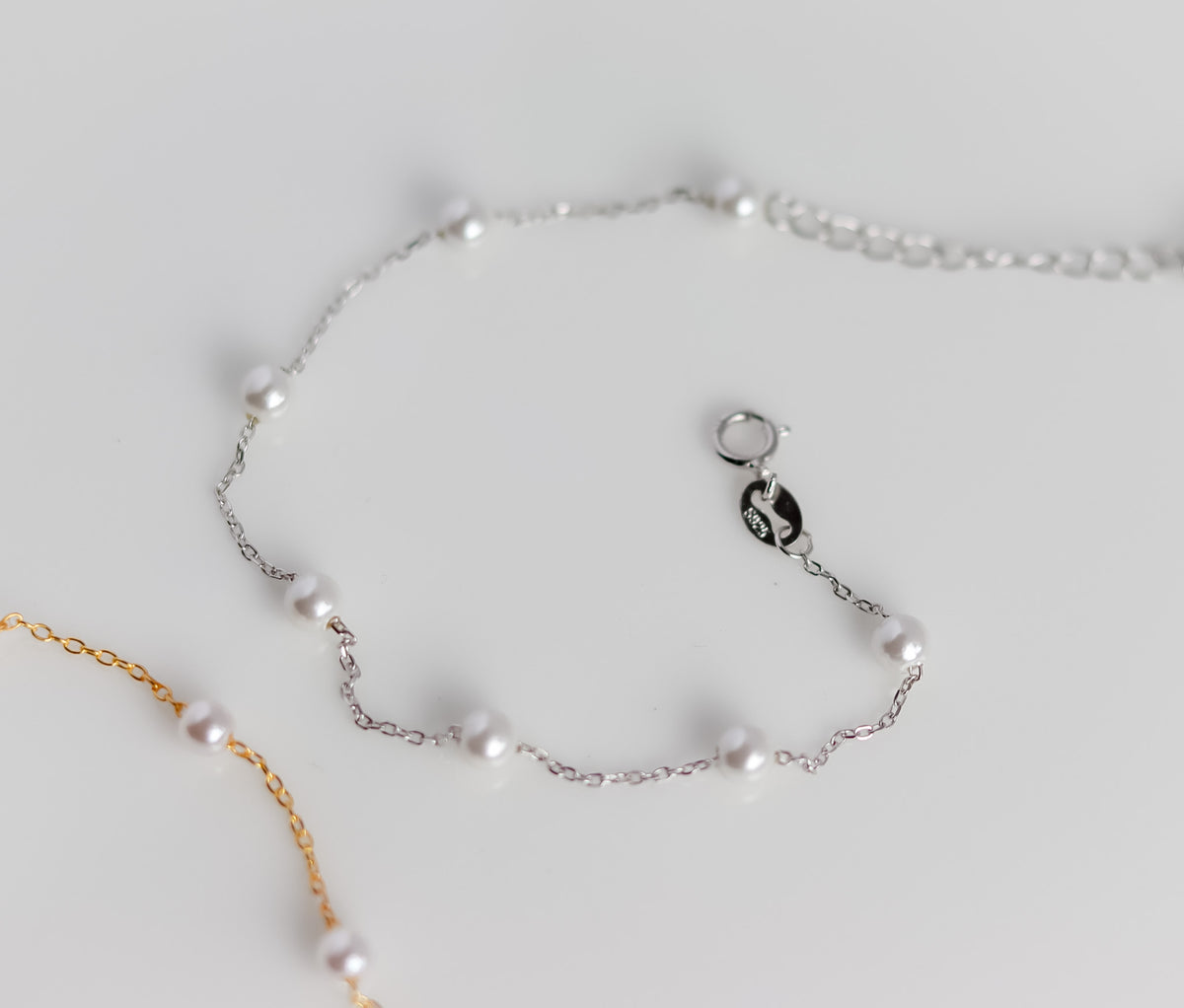 Circle Pearl Bracelet