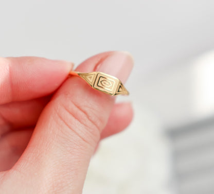 Minimal Statement Band (Sun/Rectangle)
