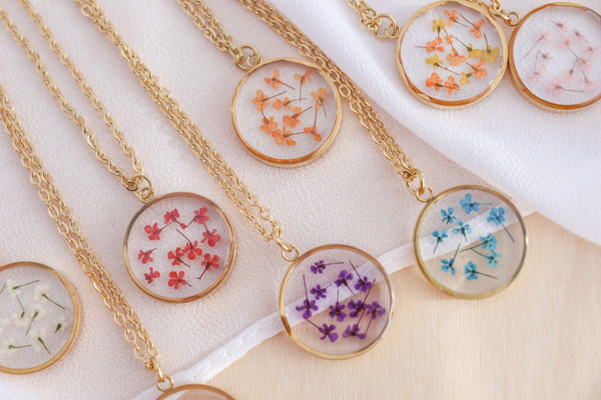 Mini Pressed Birth Month Flower Necklace | Dainty Birth Flower I Birth Month Necklace I Round Pedant I Flower Necklace, Flower Birth Month