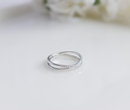 Criss Cross Ring I Studded Ring I Stackable Ring I Minimalist Ring I Gift for Girlfriend I Ring For Women I Christmas Gift I