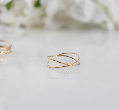 Wired Criss Cross Ring I Stackable Ring I Minimalist Ring I Gift for Girlfriend I Ring For Women I Christmas Gift I Simple Ring