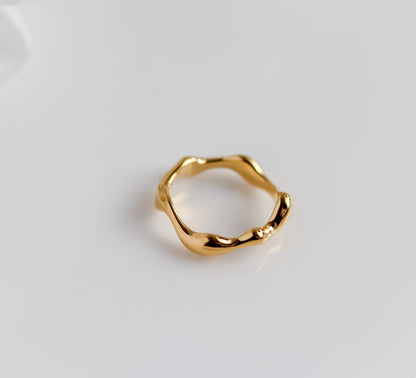 Wavey Ring I Wave Ring | Curvy Ring | Statement Ring | Water Element Ring | Twisted Ring | Bridesmaid Gift | Minimalist Ring For women