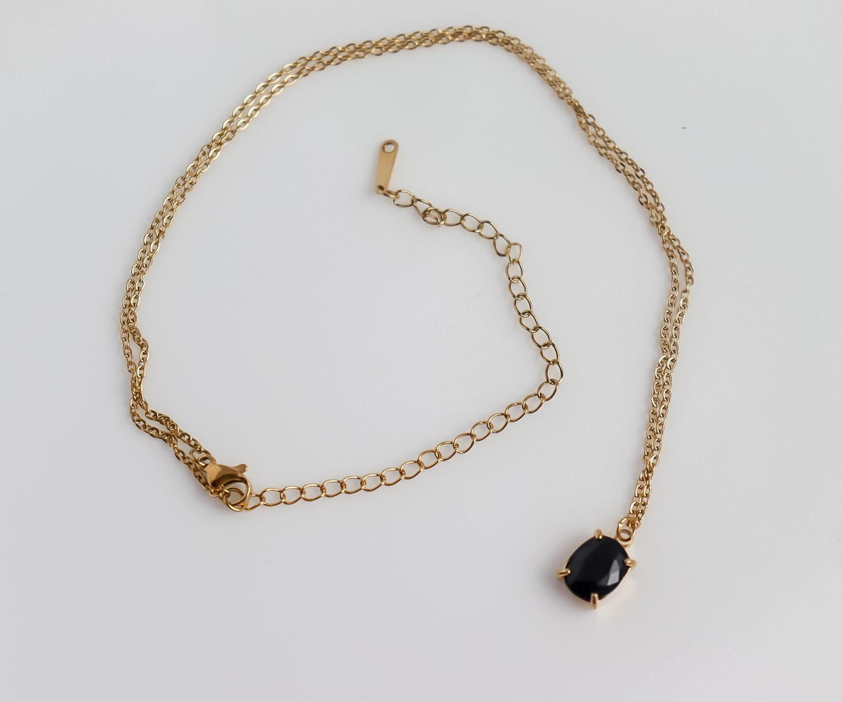 Black Pendant Necklace I Statement Black Enamel I Delicate Layering I Minimalist Wedding Jewelry I Bridal Shower Gift I Oval Onyx Necklace