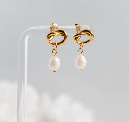 Love Knot Pearl Earring | Twisted Pearl Earring | Minimal Earring | Gold earring | Earring For Her | Bridesmaid Gifts | Bridal Shower