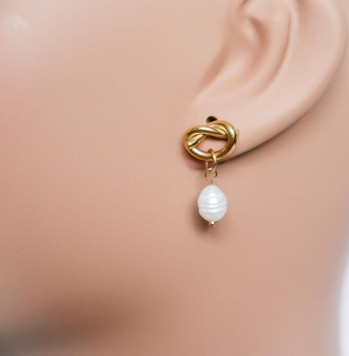 Love Knot Pearl Earring | Twisted Pearl Earring | Minimal Earring | Gold earring | Earring For Her | Bridesmaid Gifts | Bridal Shower