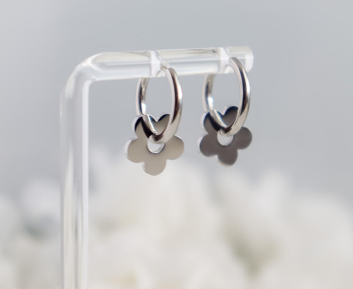 Daisy Stud | Daisy Earrings | Flower Earrings | Flower Stud Earring | Stud Gold I Birthday Gift for Her | Earring For Her | Stud For Her