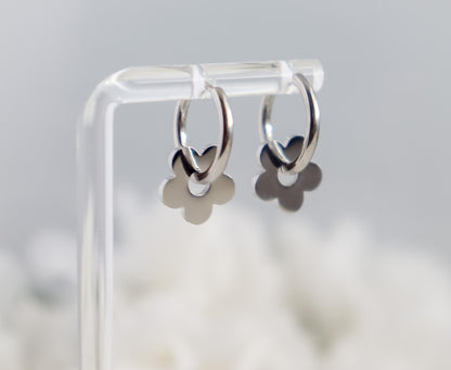 Daisy Stud | Daisy Earrings | Flower Earrings | Flower Stud Earring | Stud Gold I Birthday Gift for Her | Earring For Her | Stud For Her