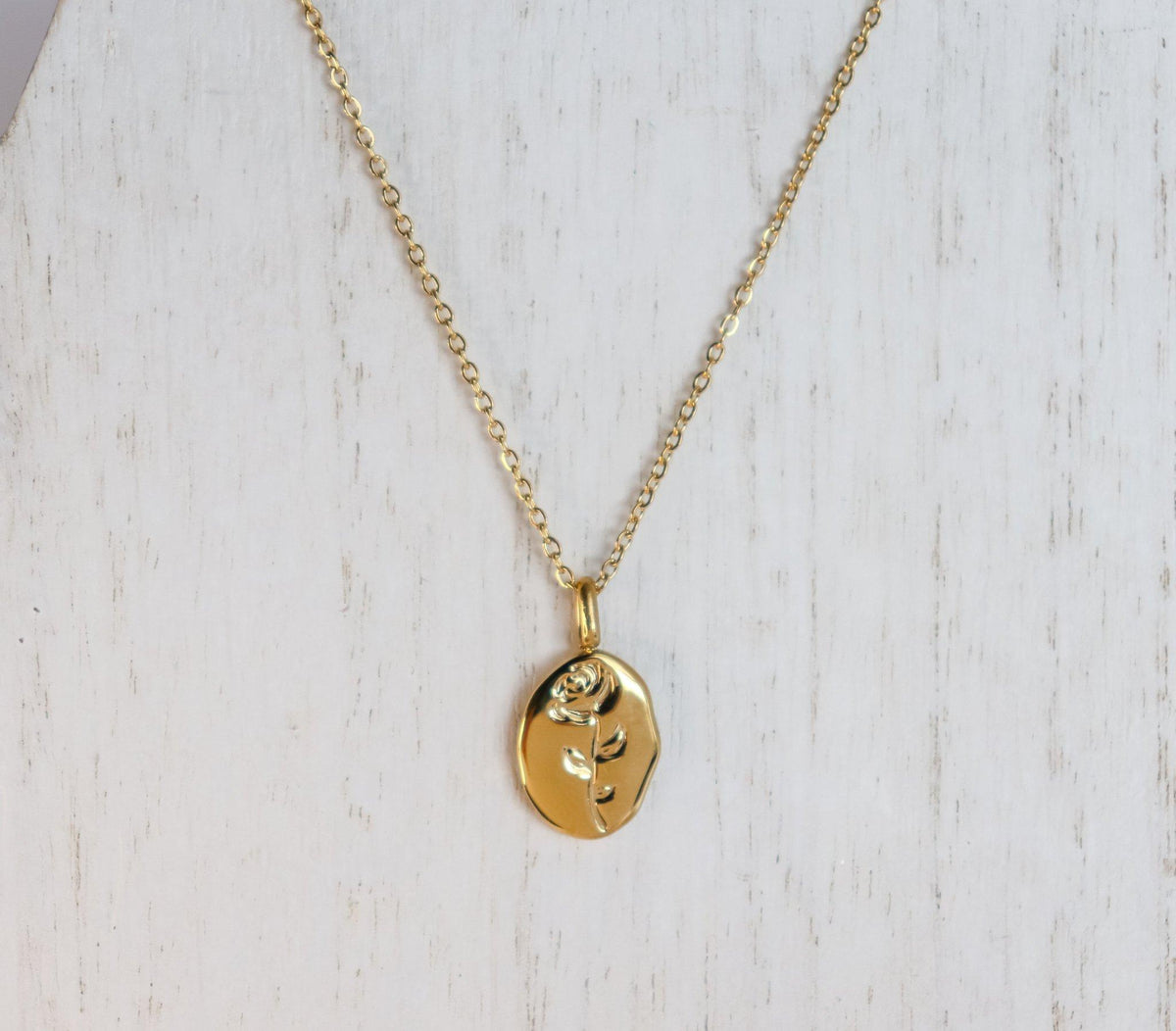 Irregular Oval Rose Necklace