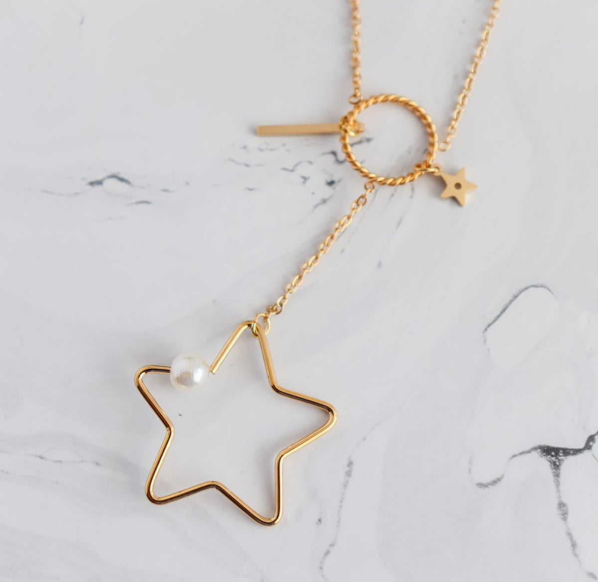 Wire Star & Pearl Pendant Necklace