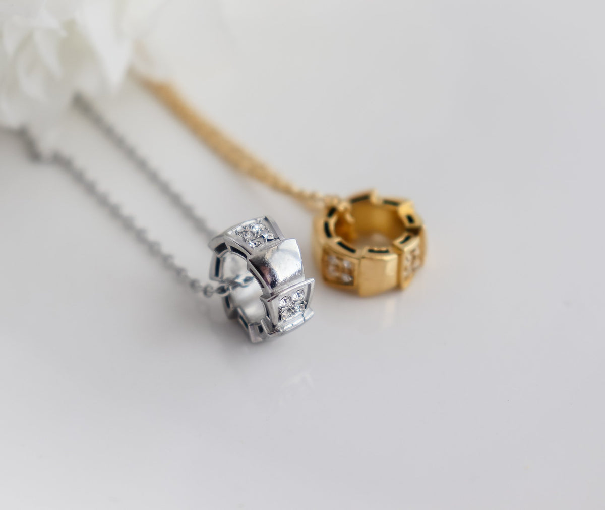 Zircon Stud Circle Pendant Necklace