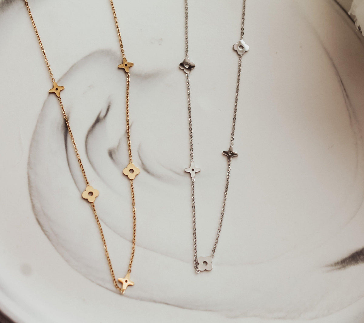 Minimal Clover Star Necklace