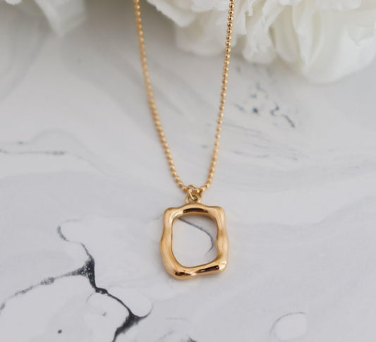 Irregular Rectangle Necklace