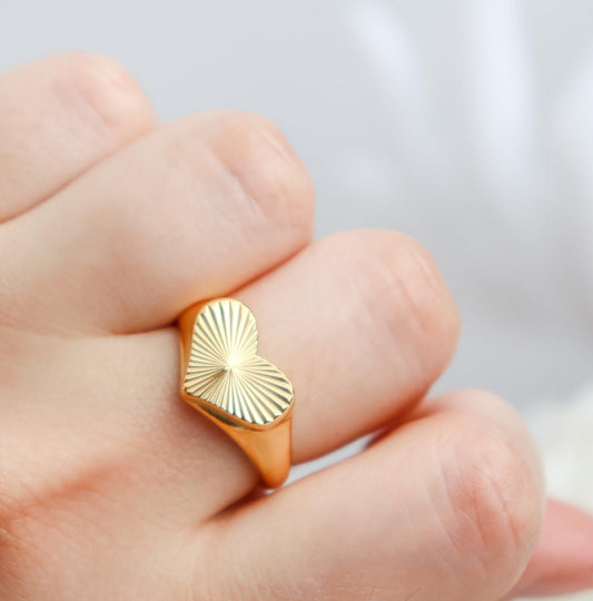 Heart Sunburst Signet Ring