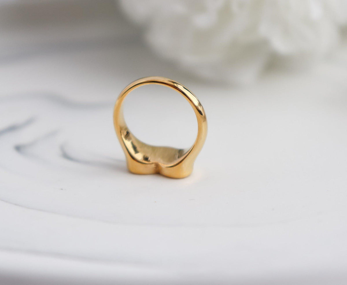 Heart Sunburst Signet Ring