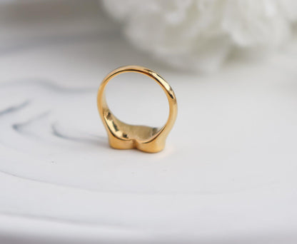 Heart Sunburst Signet Ring