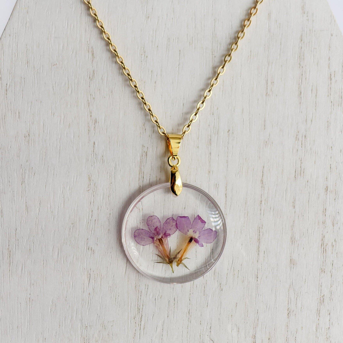 Rimless Circle Pressed Flower Necklace