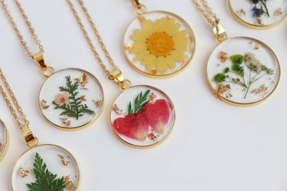 Horoscope Pressed Flower Pendant Necklace with Gold Flakes